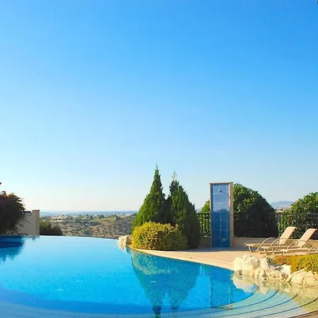 Villa Beautiful, Modern Junior Ez02 - Minimi - With Communal Pool And Lovely Views, Aphrodite Hills *