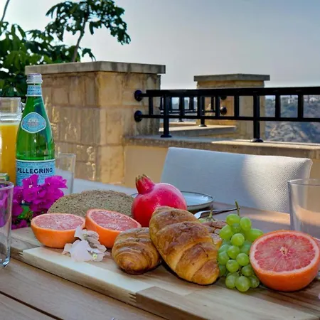 Villa Beautiful, Modern Junior Ez02 - Minimi - With Communal Pool And Lovely Views, Aphrodite Hills Kouklia