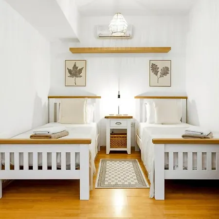 Villa Beautiful, Modern Junior Ez02 - Minimi - With Communal Pool And Lovely Views, Aphrodite Hills *